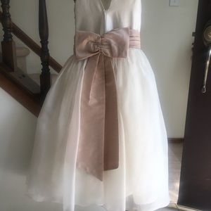Beautiful Custom Made Flower Girl Dress Size 6x